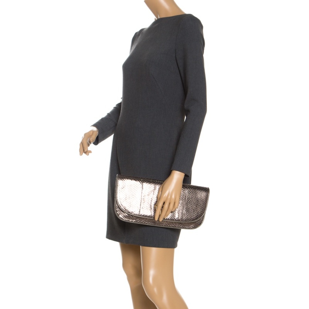 Gucci Metallic Python 1973 Clutch - image 6